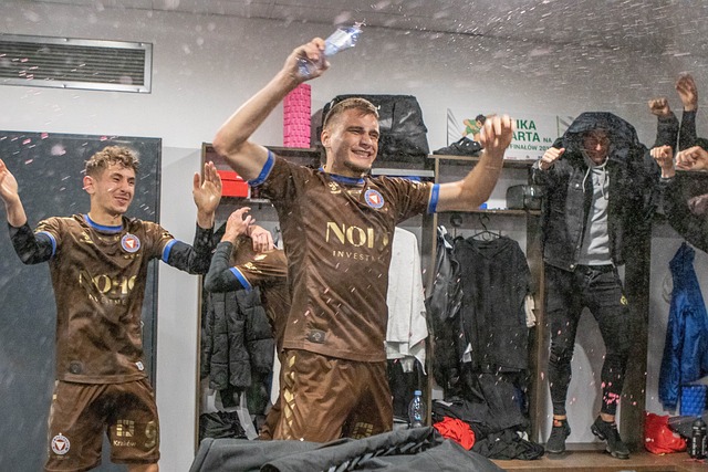 或多或少地 或多或少地